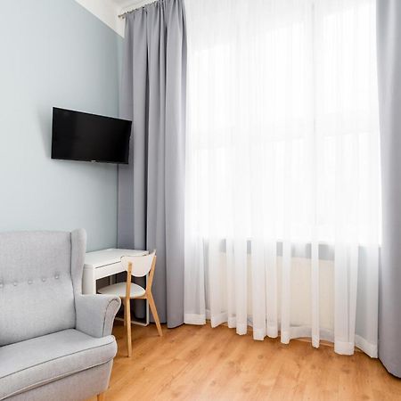 Wawel Apartments - Riverside Castle クラクフ エクステリア 写真