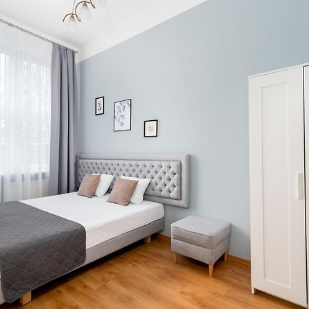 Wawel Apartments - Riverside Castle クラクフ エクステリア 写真