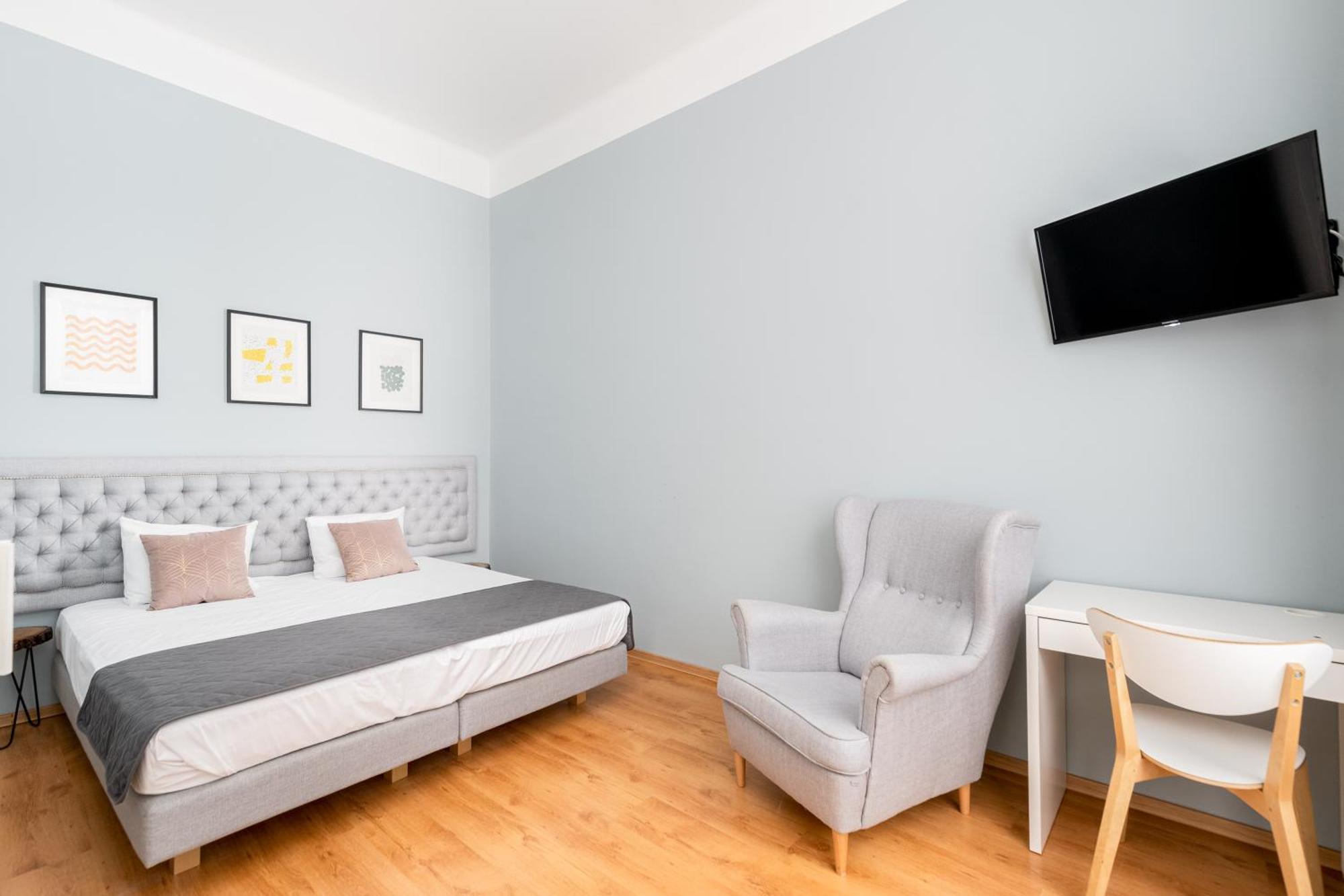 Wawel Apartments - Riverside Castle クラクフ エクステリア 写真